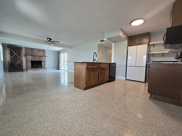 550 Capri Rd — Photo 14