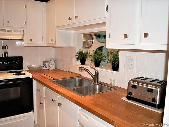 5th image of 5100 NW 35th St APT 205