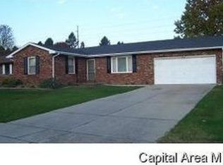 2717 Delaware Dr, Springfield, IL 62702