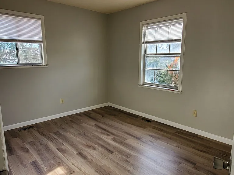 Independence Duplexes — Photo 23