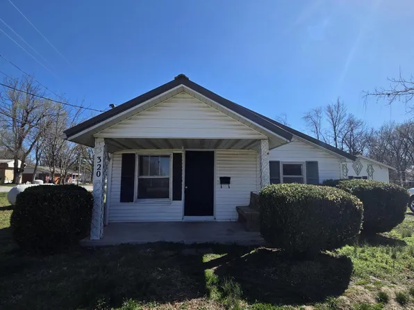 320 N Elgin Avenue, Bolivar, MO 65613