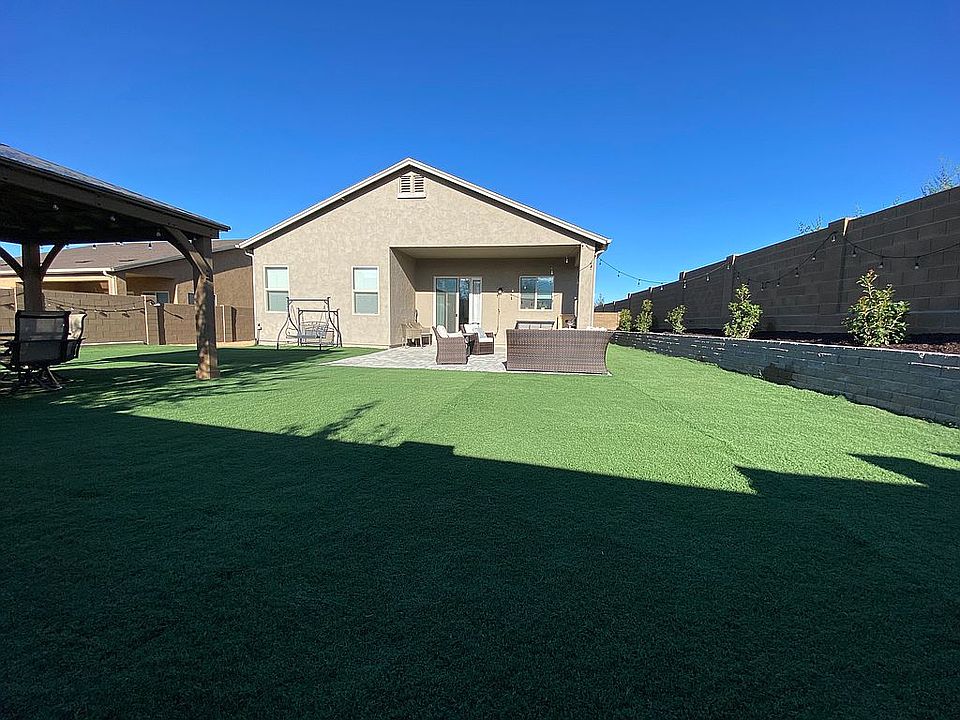 1st image of 5834 N Thornberry Dr