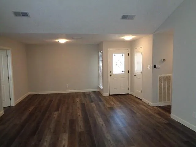 1227 Strawberry Park Ln — Photo 6