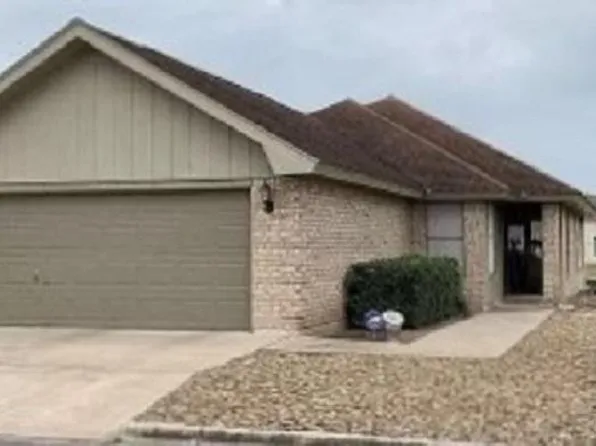 2102 Carioca Dr, Mission, TX 78572