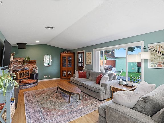5th image of 4847 San Miguel Ct NE