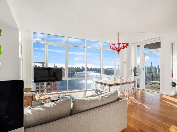 21 India St #Y5702cm3g, Brooklyn, NY 11222