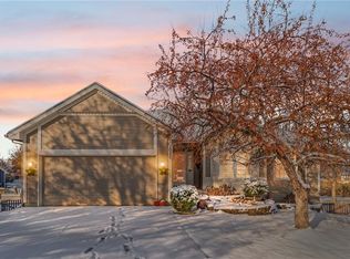 1020 NE Woodbury Ln, Lees Summit, MO 64086