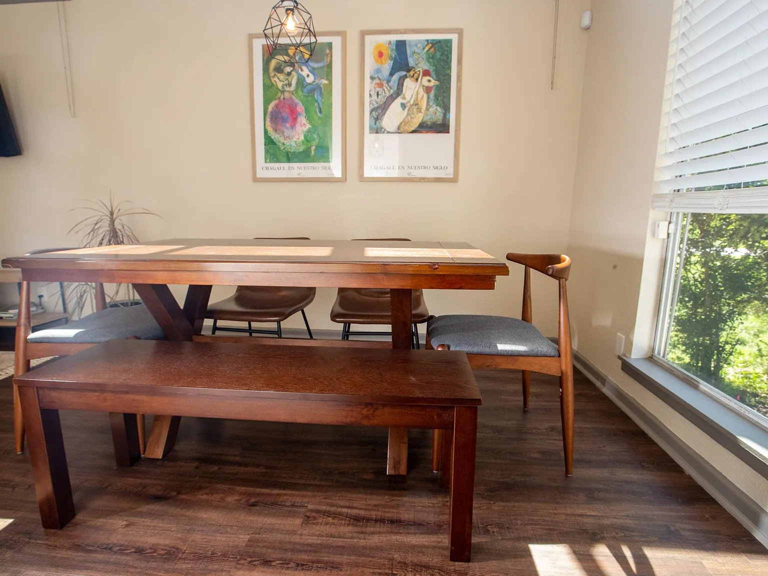 2 bed, 900 sqft, $1,900 — Photo 3