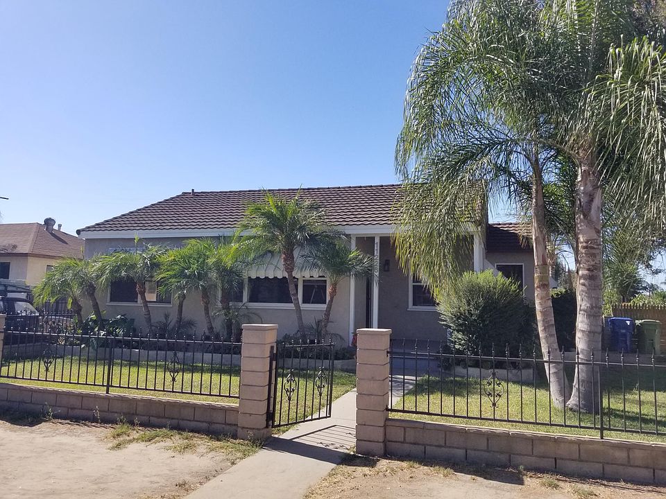 1st image of 11226 Saragosa St