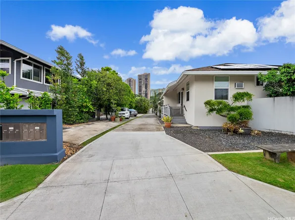 2138 Kanealii Ave, Honolulu, HI 96813