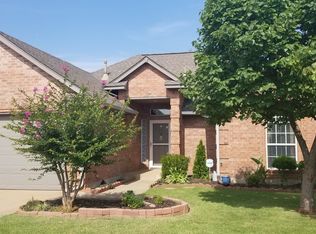 717 Regiment Way, Yukon, OK 73099