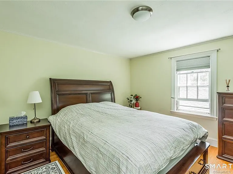 331 Auburn Rd — Photo 27