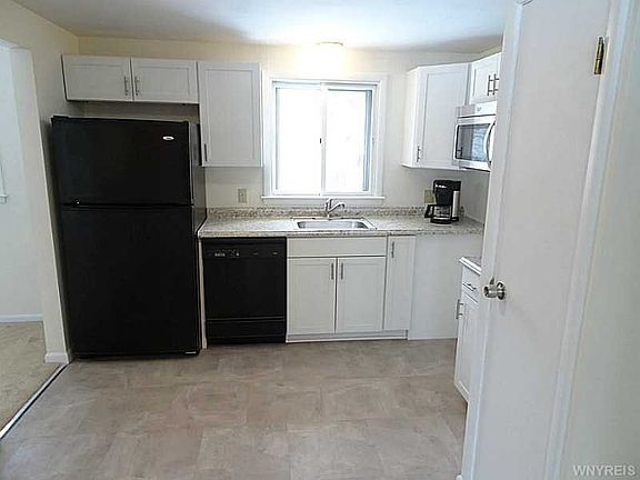 4th image of 58 Sudbury Ln