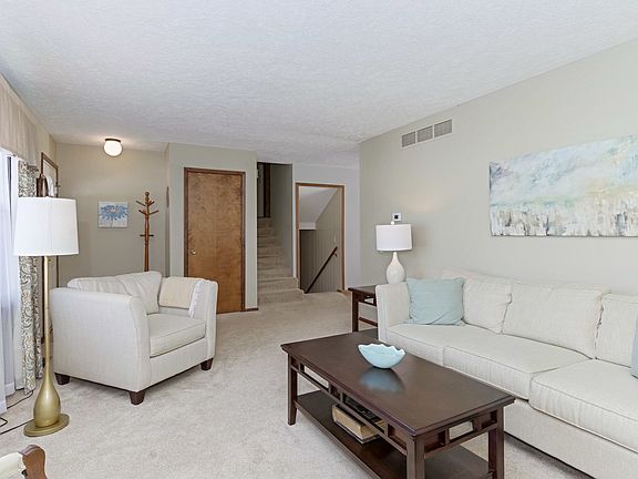 4th image of 9507 Grandville Pl
