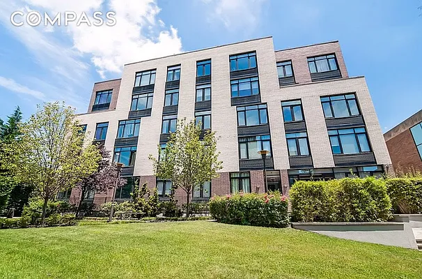 Rented by Compass | media 21