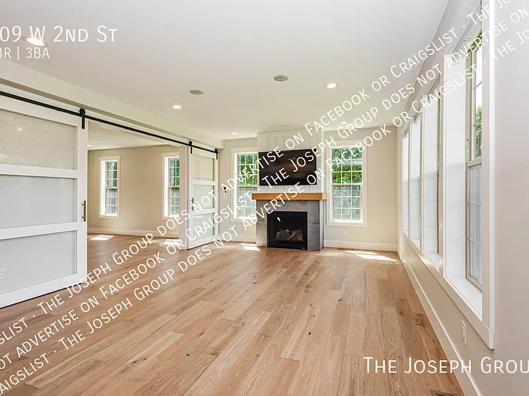 109 W 2nd St — Photo 6