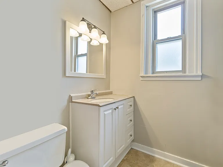 5729 Holden St — Photo 12