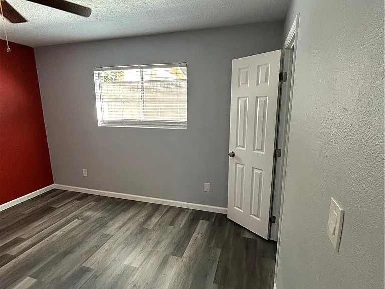8523 Cedar St — Photo 23