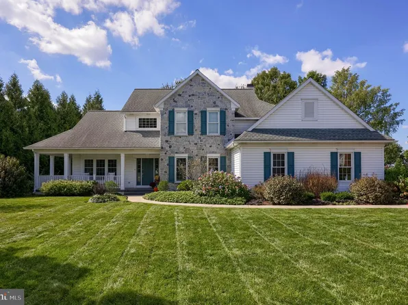 168 Olde Field Dr, Lititz, PA 17543