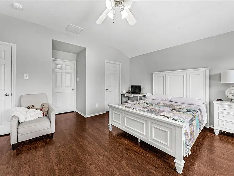 25214 Finchgrove Ln — Photo 16