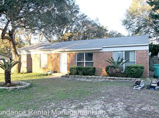 55 7th St, Shalimar, FL 32579