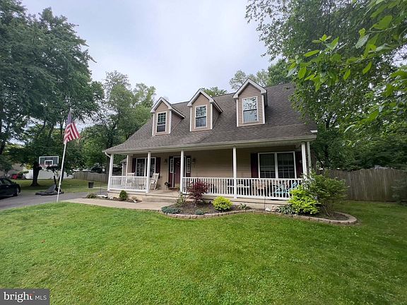 2nd image of 124 Williams Ave