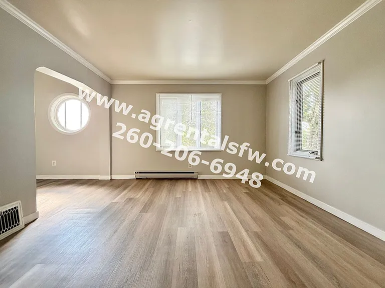 3209 Fairfield Ave — Photo 2