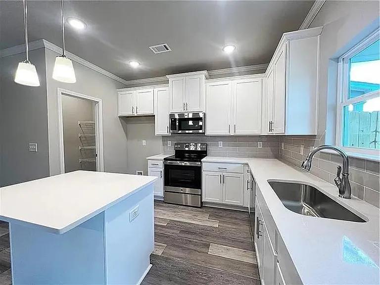 5520 Rock Place Ct — Photo 8