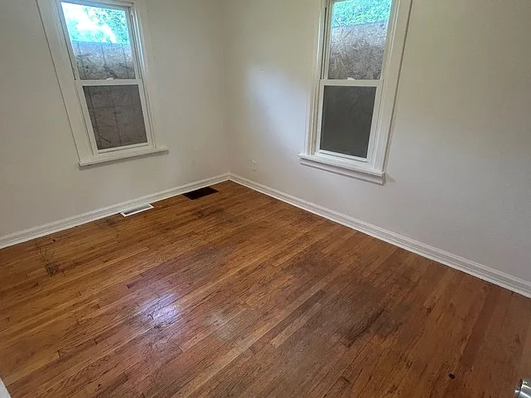 819 Mildred Ave — Photo 7