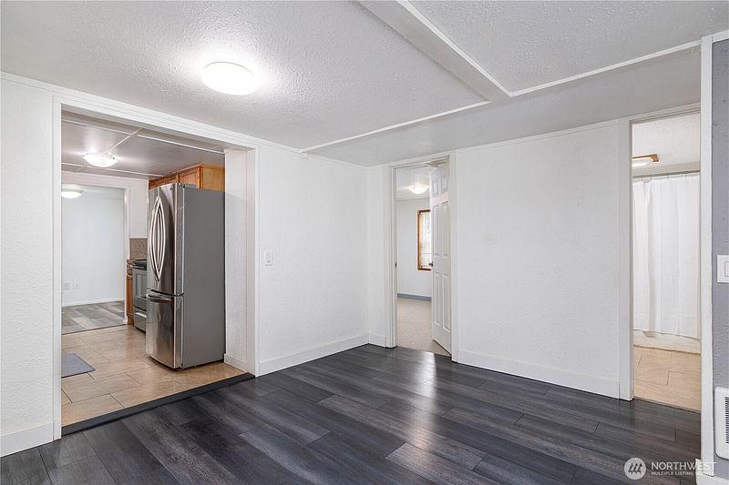 5th image of 617 W H Street