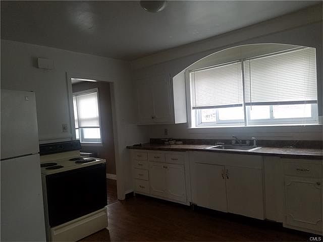 2nd image of 112 Mary Ave