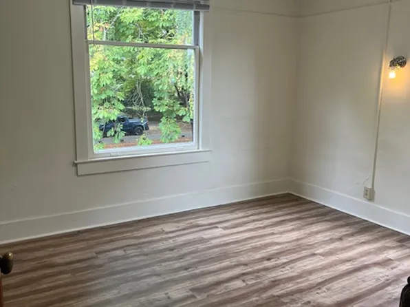 MBH Apartments LLC - MBH - 1, 5038 17th Ave NE, Seattle, WA 98105