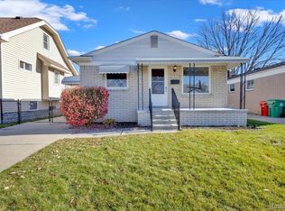 21818 Brittany Ave, Eastpointe, MI