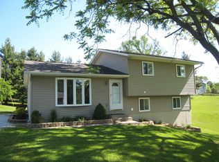 1635 Pine St, Hamilton, IL 62341