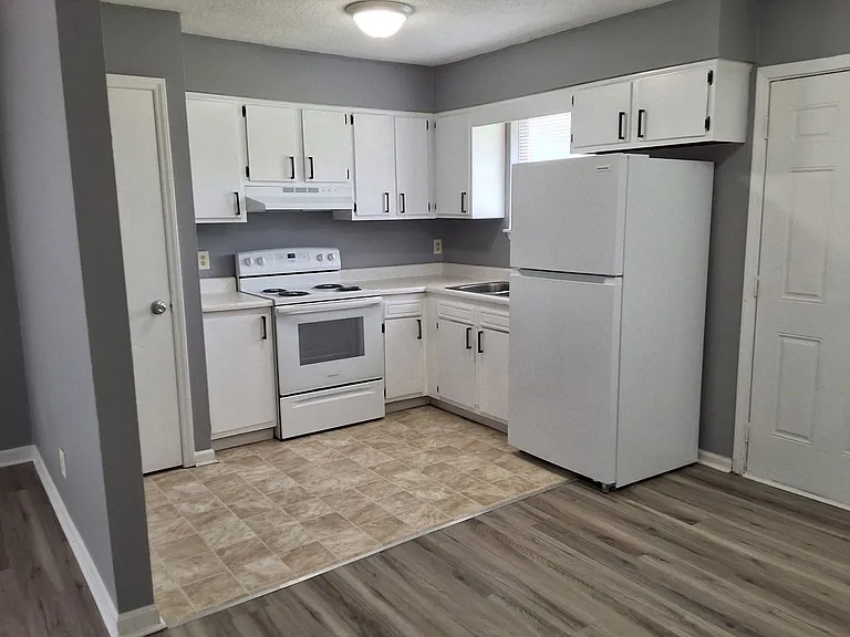 205 Diecks Dr — Photo 6