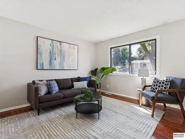 6729 S 135th Ave, Omaha, NE 68137