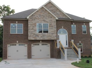 2051 Bandera Dr, Clarksville, TN 37042
