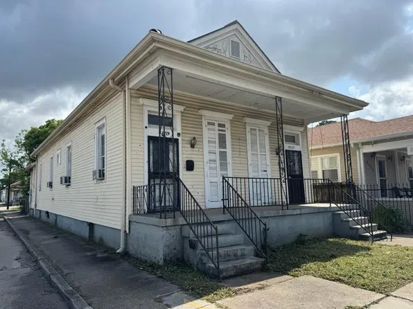 8537 Apricot St, New Orleans, LA 70118