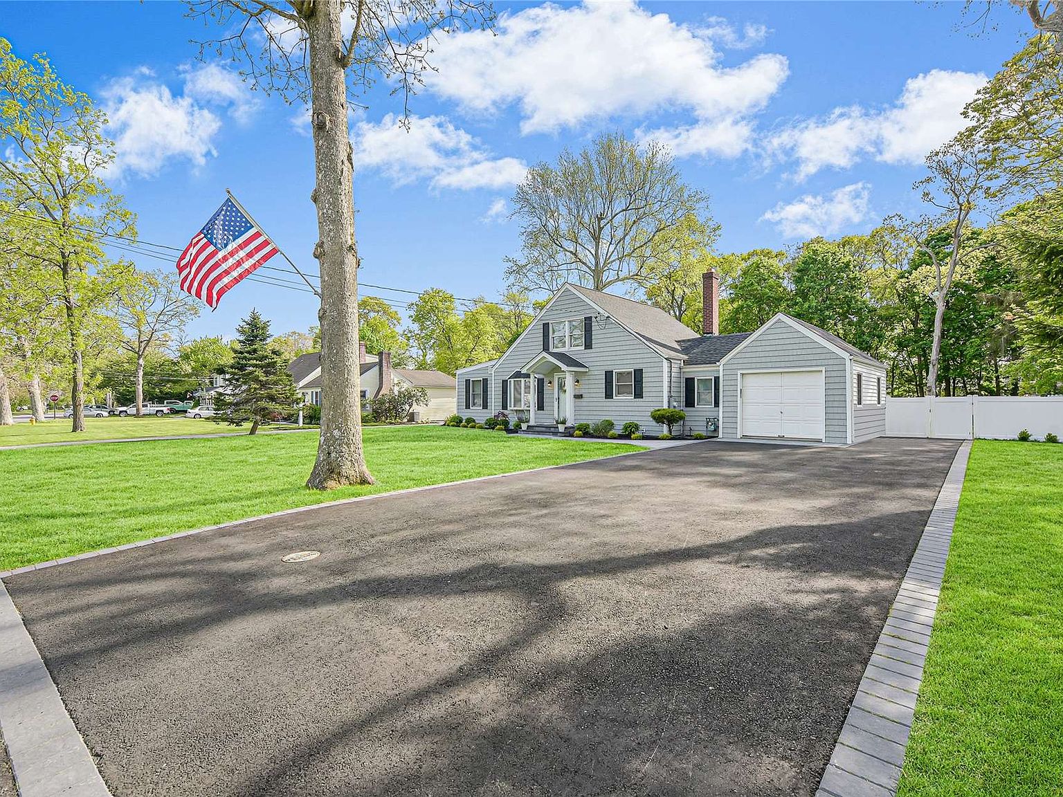 26 Hollins Lane, East Islip, NY 11730 Zillow
