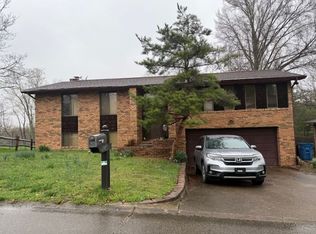 2238 Circle Dr, Milton, WV 25541