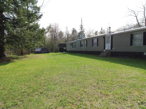 655 New England Road, Searsmont, ME 04973