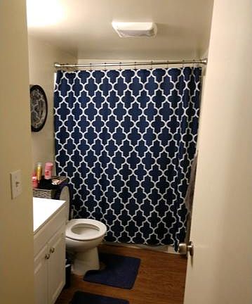 Bathroom downstairs