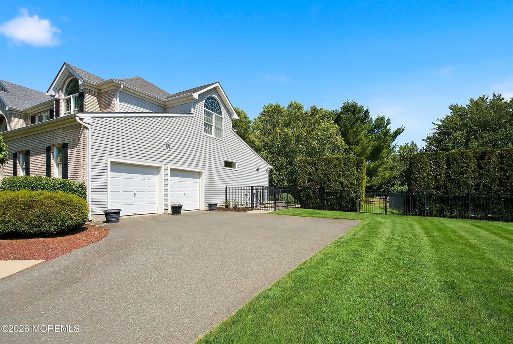 98 Summit Drive, Freehold, NJ - View 4