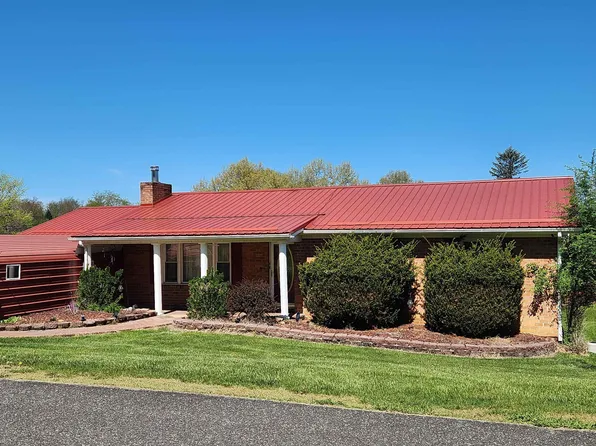 1537 Westwood Dr, Pulaski, VA 24301
