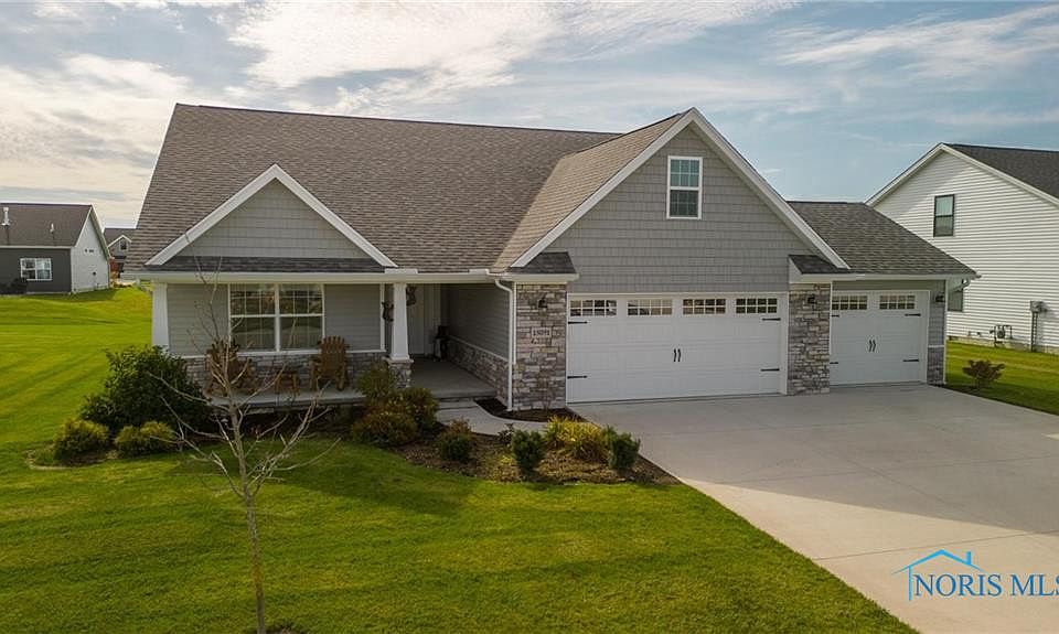 1st image of 15091 Hickory Creek Ct