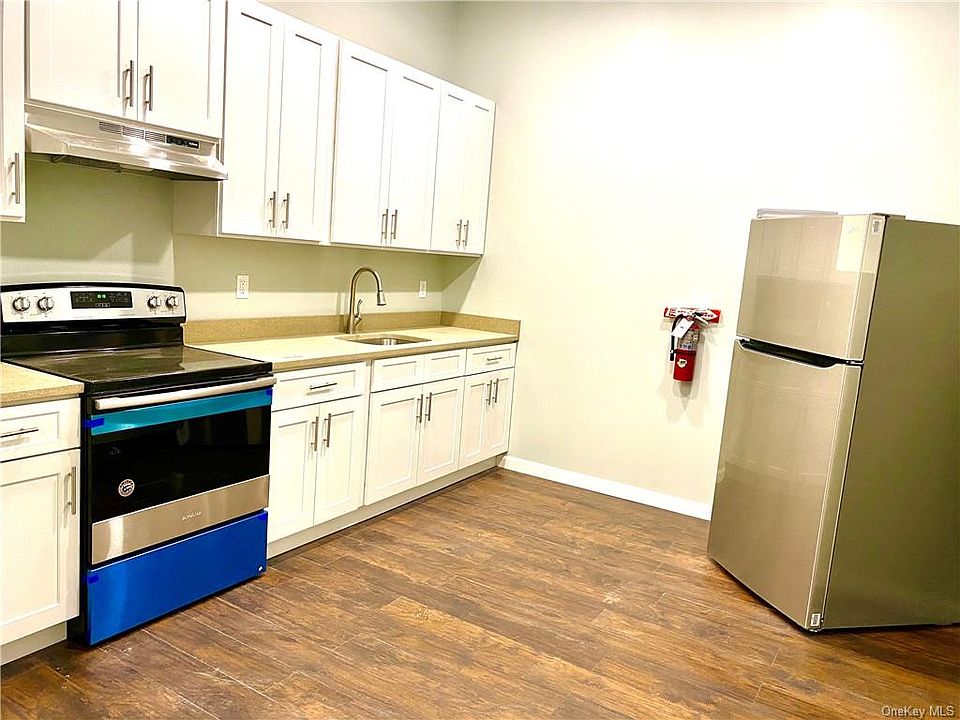 1st image of 59-61 North St #2B