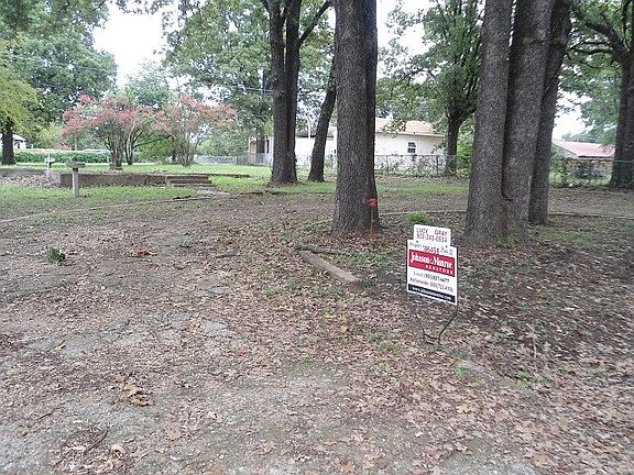 2nd image of 116 Sherwood Shore Dr