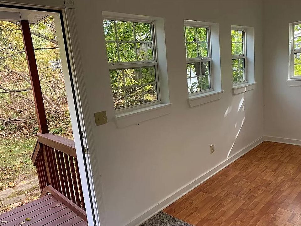 On right and the mudroom