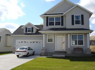 6089 Hillsboro Dr NW, Rochester, MN 55901