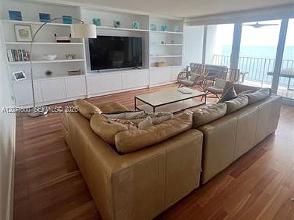 2nd image of 881 Ocean Dr #Cu-18b